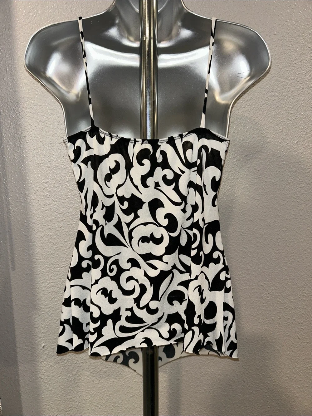 Black & White Swirl Print Spaghetti Strap Tank Top